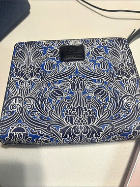 Liberty London British Airways First Class Amenity Kit Blue & White Pouch